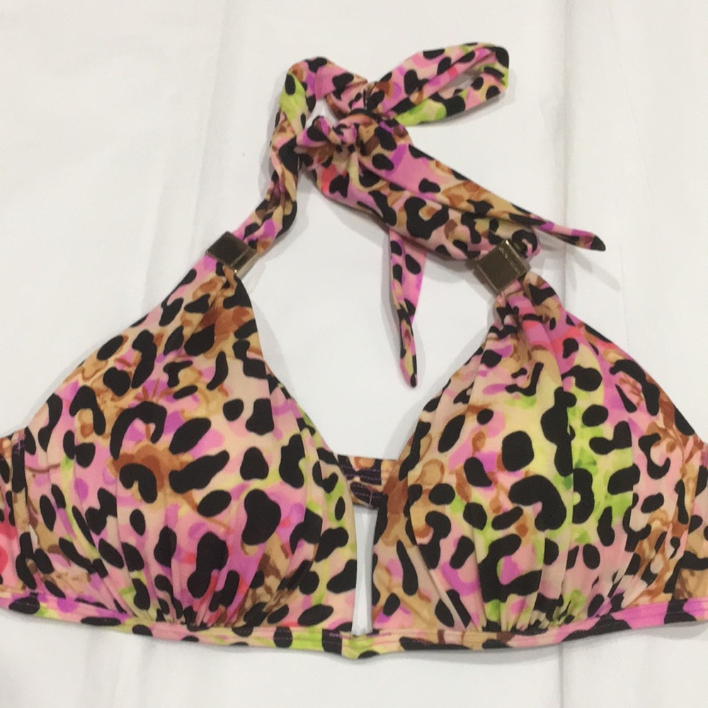 Victoria’s Secret wireless push up bikini top